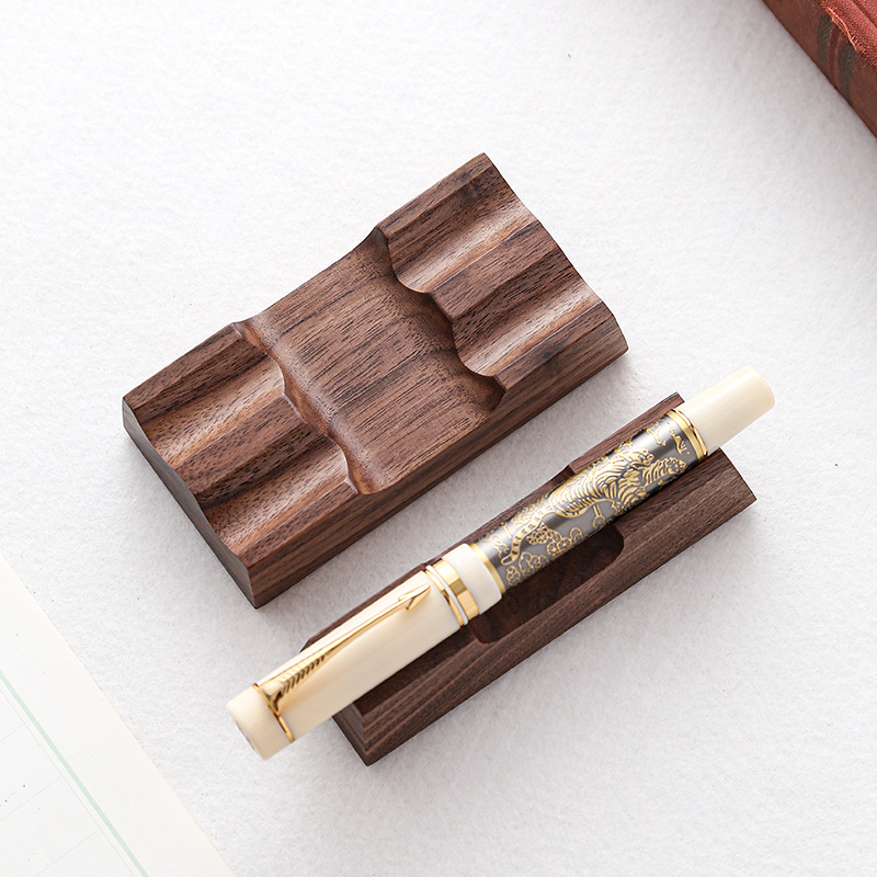 Stojak na długopisy z drewna o – Wooden Fountain Pen Desk Stand Holder recenzja i cena